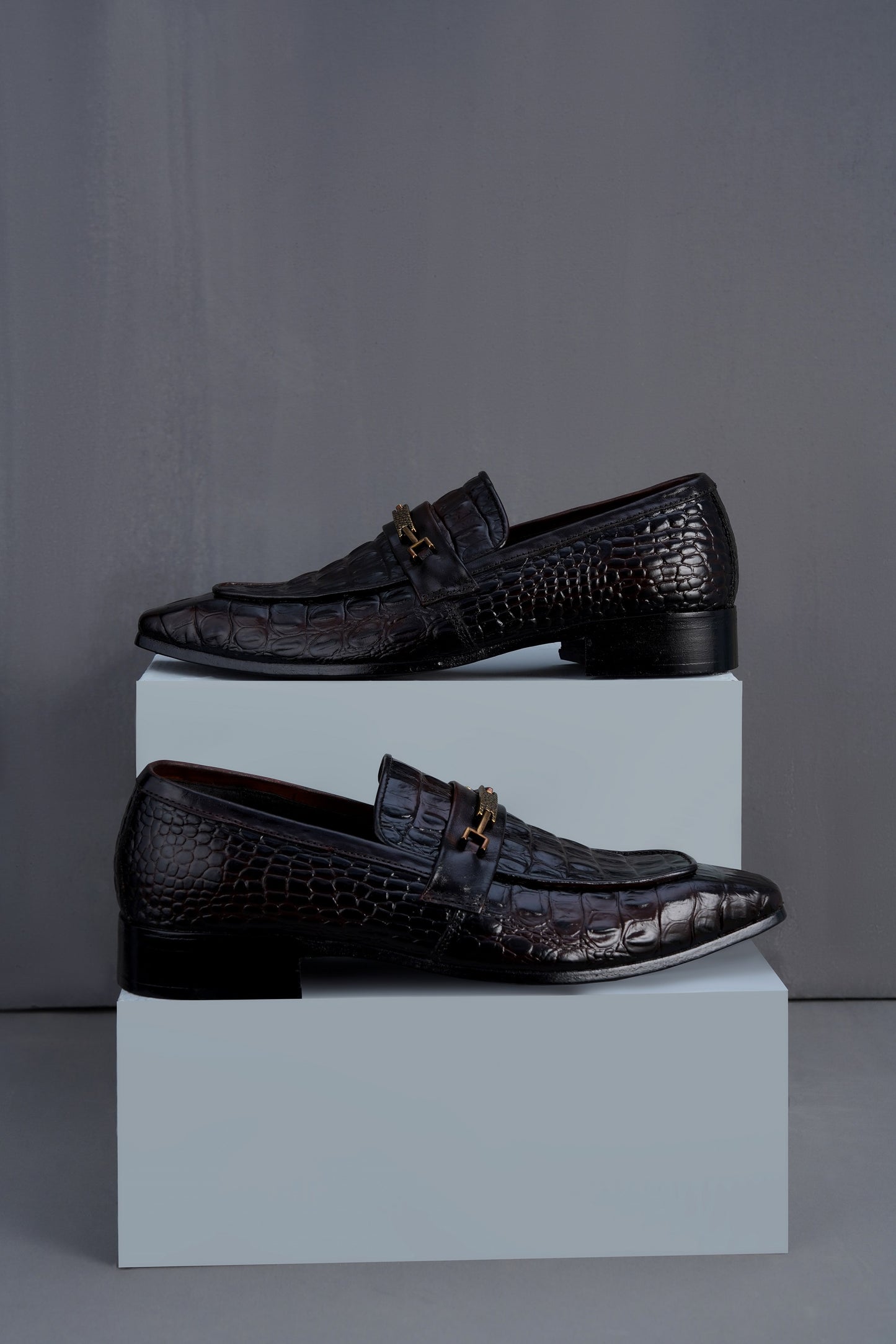 Men’s brown Classic Leather Loafer T-25